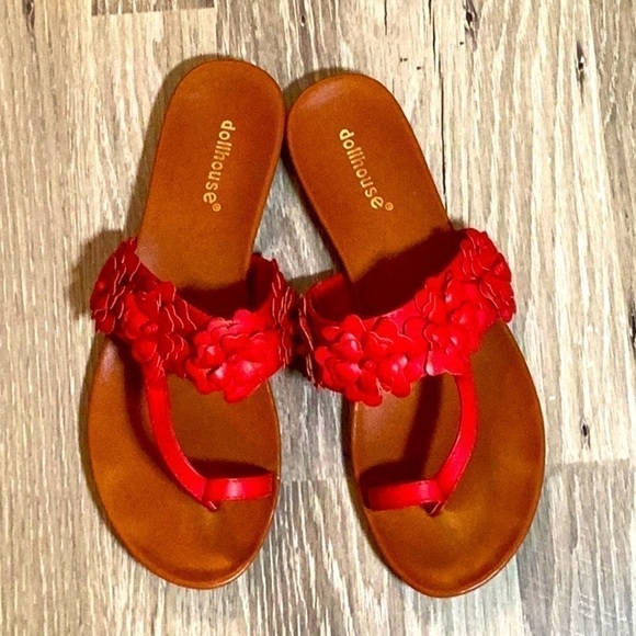 Dollhouse Sandals, Size 8/38, Red With Flowers. - Picture 2 of 5